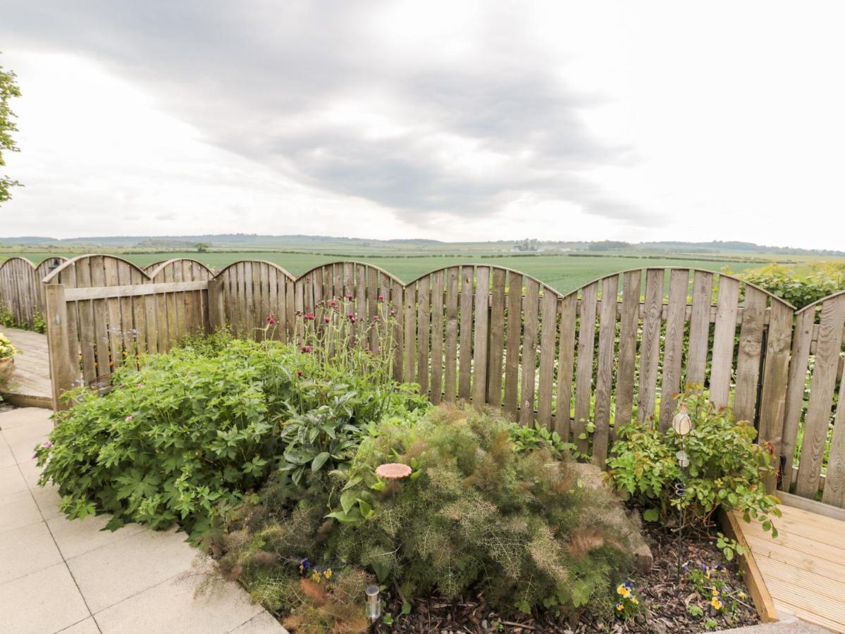 St Cuthbert'S Cottage Beal Bagian luar foto