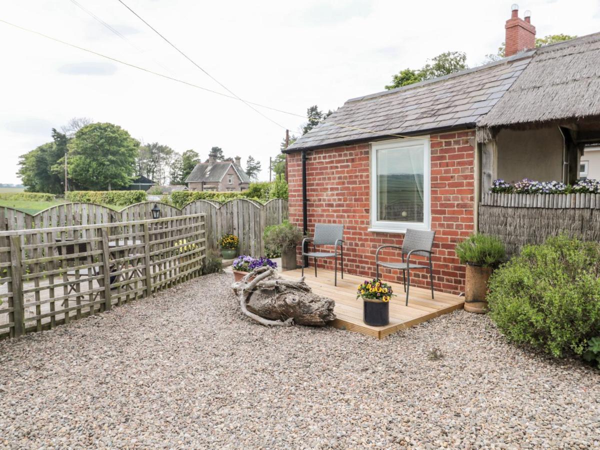St Cuthbert'S Cottage Beal Bagian luar foto