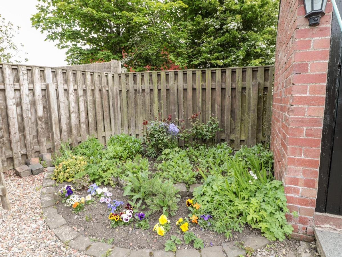 St Cuthbert'S Cottage Beal Bagian luar foto
