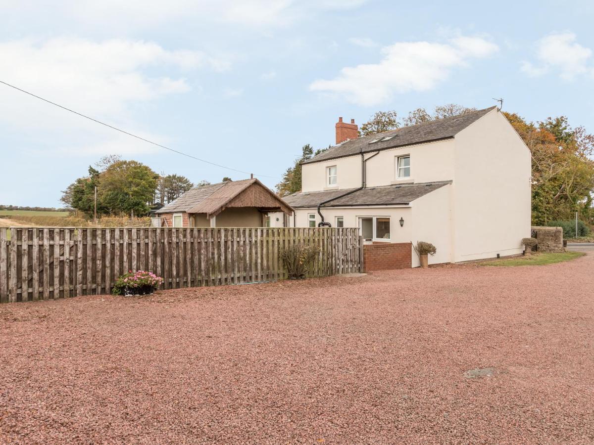 St Cuthbert'S Cottage Beal Bagian luar foto